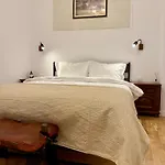 Villa The Bucket - Calla Old Town House With Jacuzzi & View