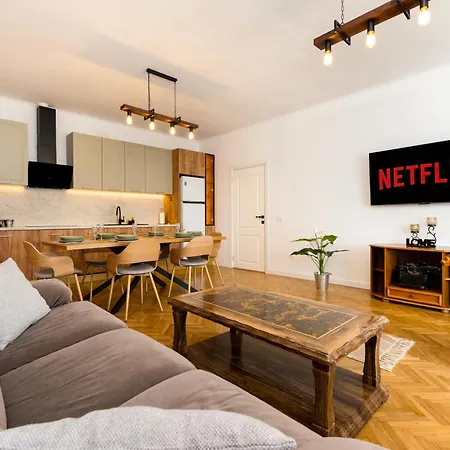 The Bucket - Calla Old Town House With Jacuzzi & View Villa Brasov