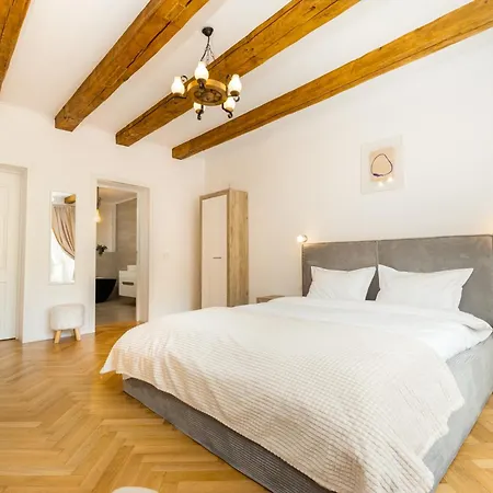 The Bucket - Calla Old Town House With Jacuzzi & View