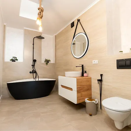 The Bucket - Calla Old Town House With Jacuzzi & View Villa Brasov