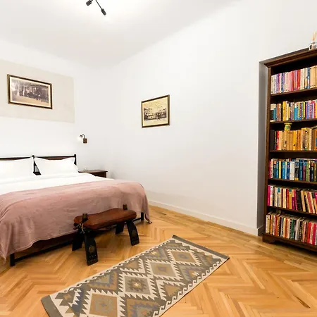 The Bucket - Calla Old Town House With Jacuzzi & View * Brasov