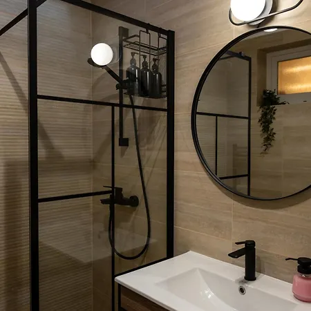 Villa The Bucket - Calla Old Town House With Jacuzzi & View *