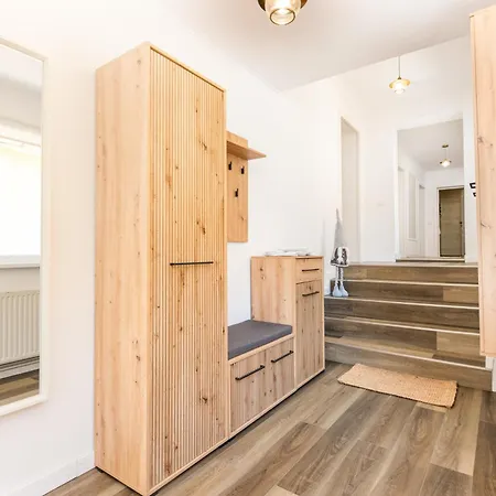 Villa The Bucket - Calla Old Town House With Jacuzzi & View Brasov