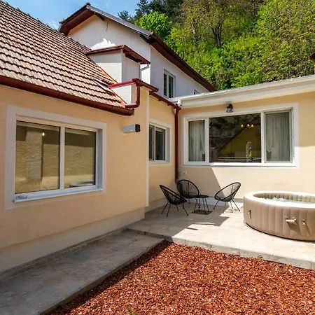 The Bucket - Calla Old Town House With Jacuzzi & View Villa Brasov
