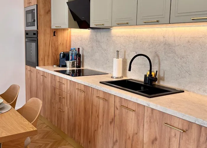 The Bucket - Calla Old Town With Jacuzzi & View * Brasov